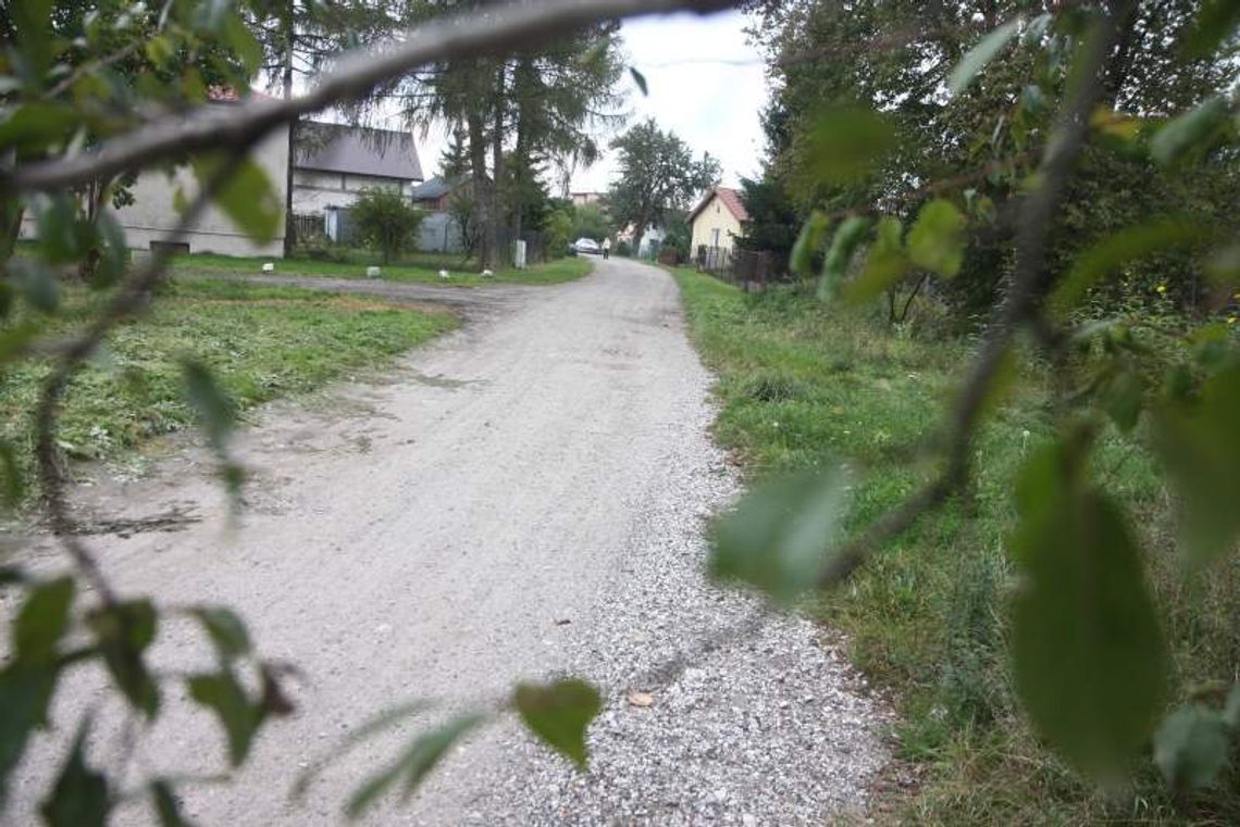 Miasto pozwoliło budować, a teraz zabiera im ziemię Miasto pozwoliło budować, a teraz zabiera im ziemię