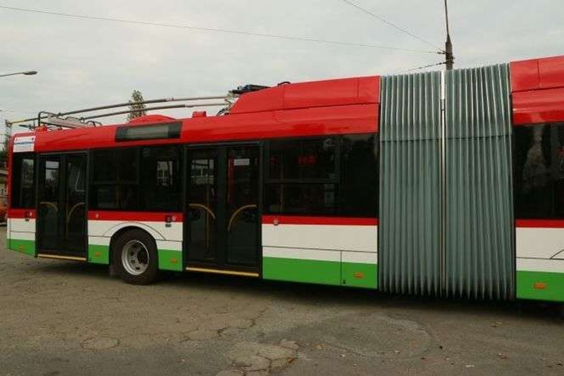 Miasto zamawia 15 długich trolejbusów. Mają jeździć także na baterie Miasto zamawia 15 długich trolejbusów. Mają jeździć także na baterie