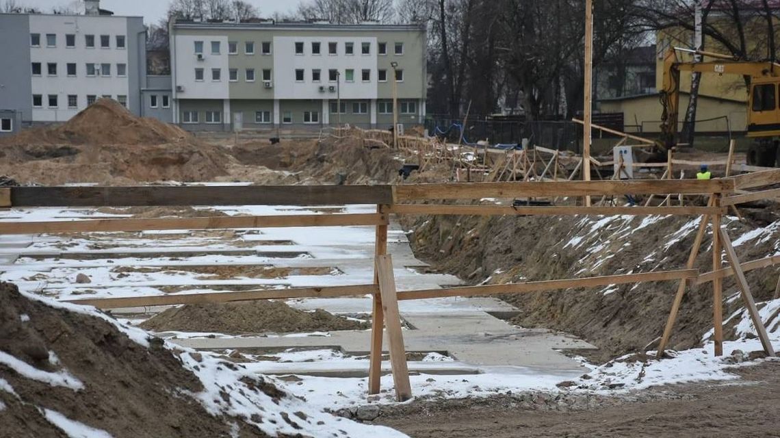 Miasto zerwało umowę z wykonawcą stadionu. Co z dotacją z ministerstwa?