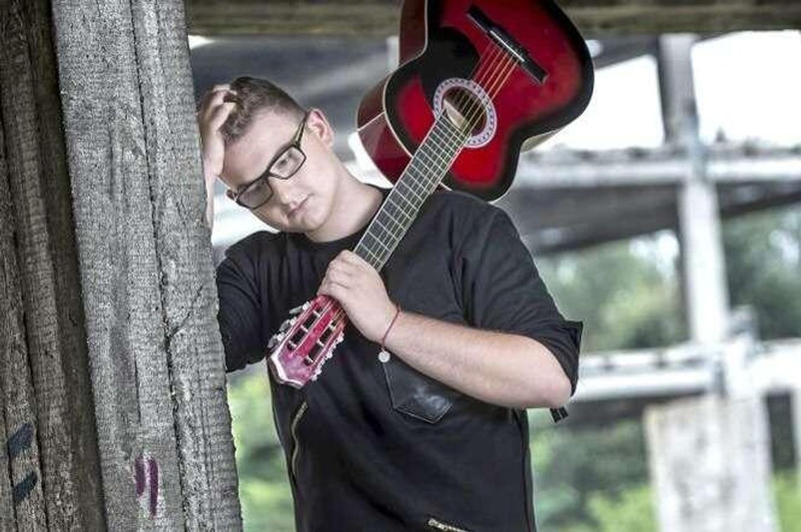 Michał Bartoszuk: Chciałbym zaśpiewać z Anią Dąbrowską Michał Bartoszuk: Chciałbym zaśpiewać z Anią Dąbrowską