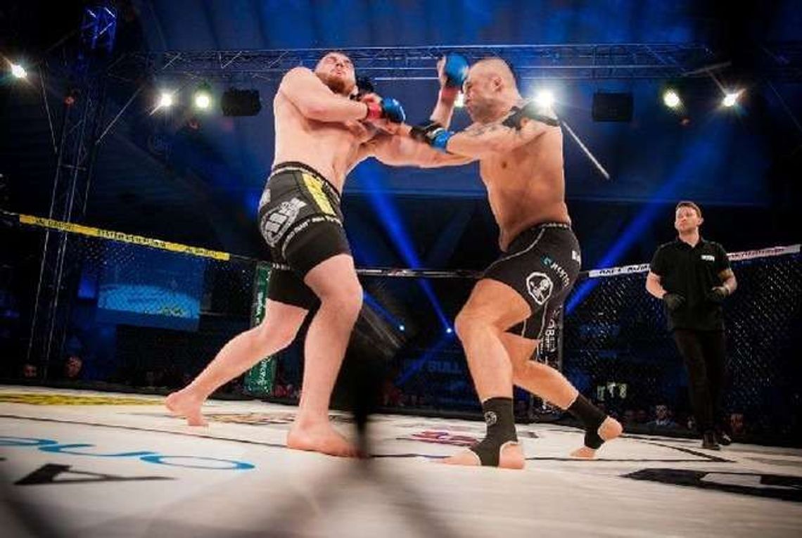 Michał Oleksiejczuk lepszy od Łukasza Borowskiego podczas gali TFL