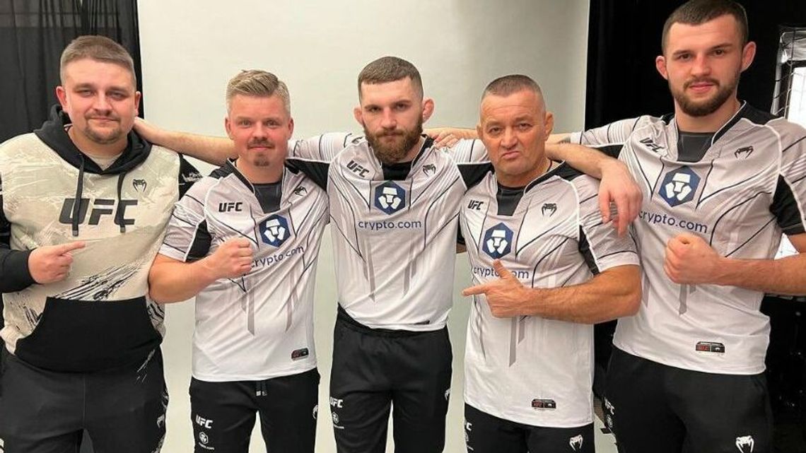 Michał Oleksiejczuk pokonał Cody’ego Brundage’a podczas UFC 66 w Las Vegas