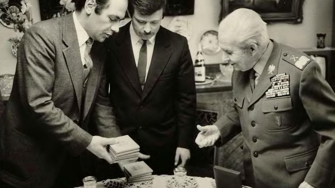 Michał Rola-Żymierski nie jest już honorowym obywatelem Chełma. "Zamykamy tę kartę historii i piszemy nową" Michał Rola-Żymierski nie jest już honorowym obywatelem Chełma. "Zamykamy tę kartę historii i piszemy nową"