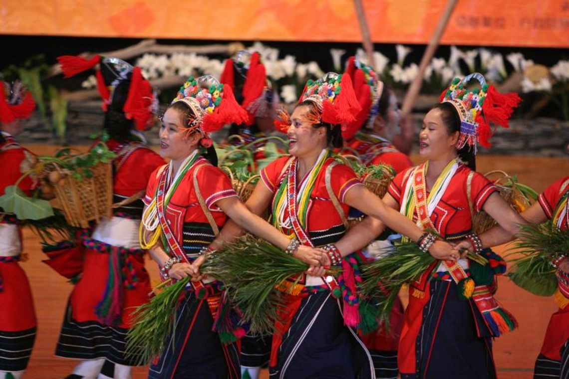 Międzynarodowy folklor we Włodawie