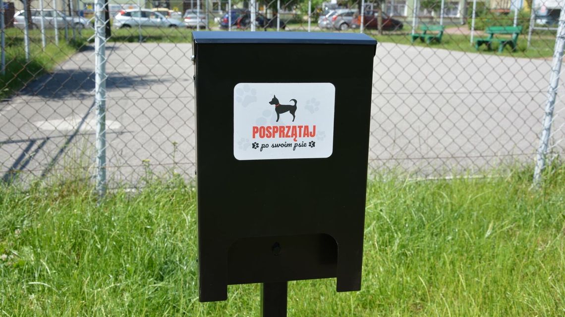 Międzyrzec Podlaski uczy mieszkańców sprzątania po psach 