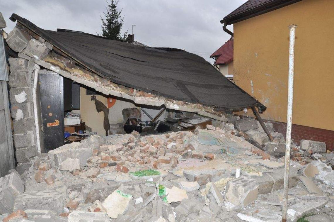 Międzyrzec Podlaski: Wybuch butli z gazem w domu (zdjęcia)