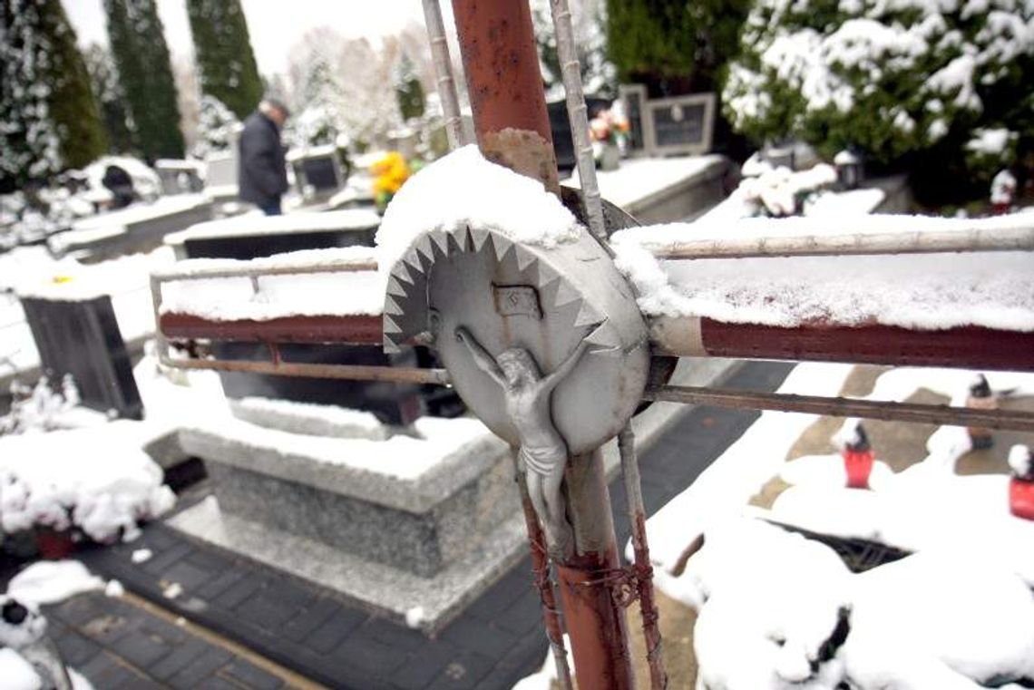 Miejskie cmentarze zmieniają zarządcę Miejskie cmentarze zmieniają zarządcę