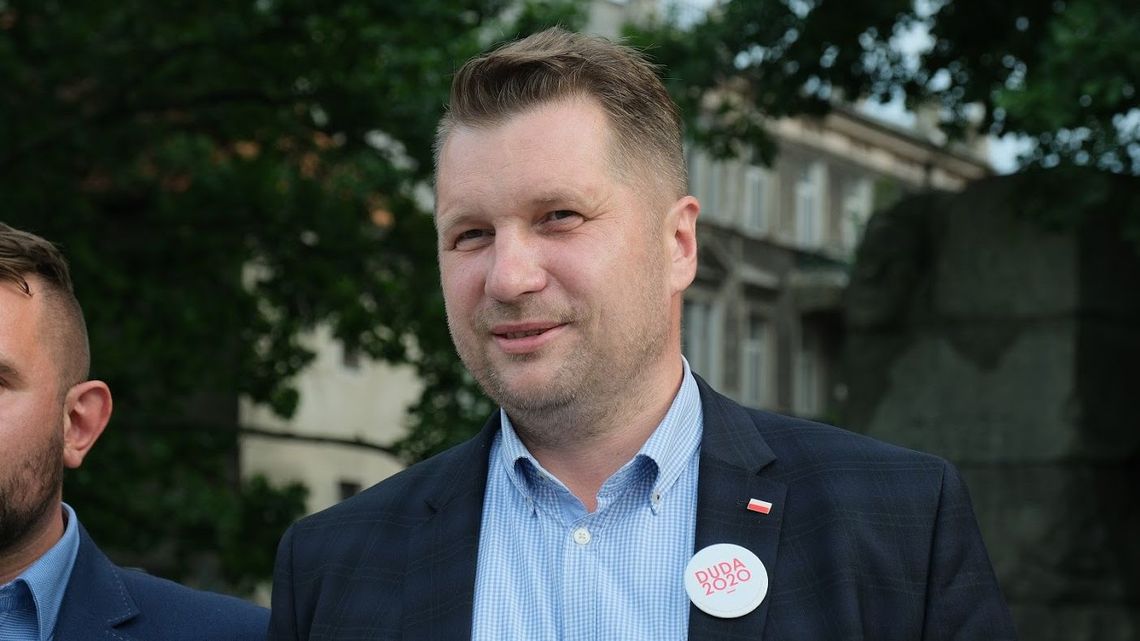 Miesiąc na stanowisku i Przemysław Czarnek już cieszy się najmniejszym zaufaniem społecznym