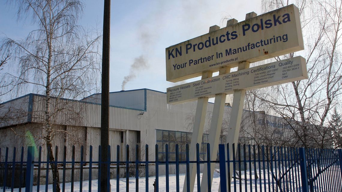 Mieszkańcom od lat życie zatruwają dymiące kominy. Czy można z tym coś zrobić?