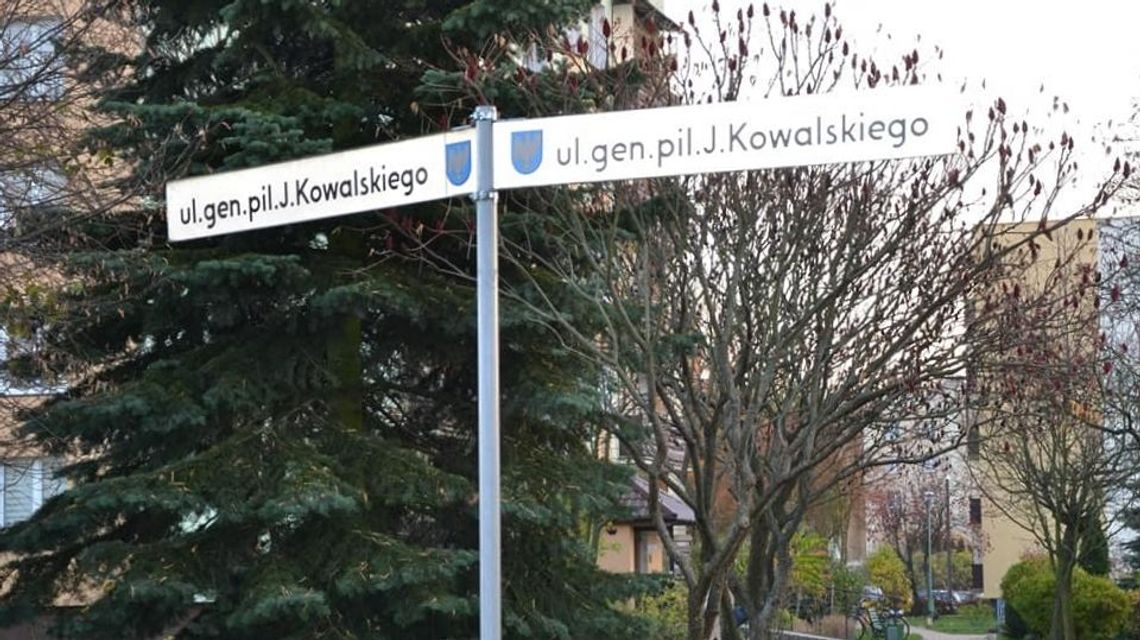 Mieszkańcy Dęblina wygrali. Ulica gen. pilota Józefa Kowalskiego nie będzie zdekomunizowana