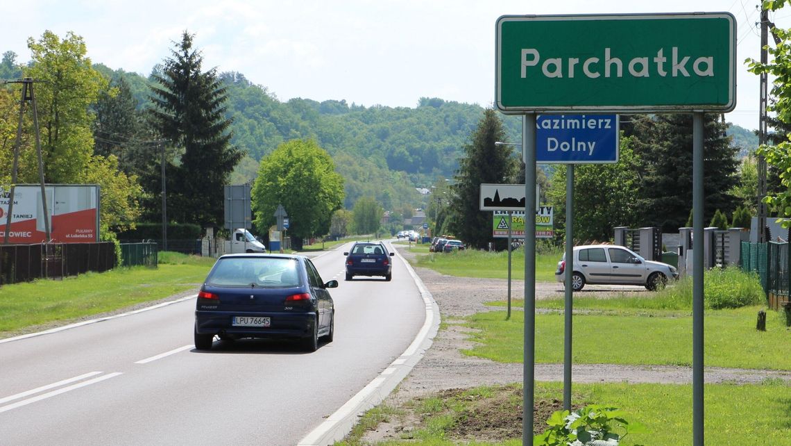 Mieszkańcy długo czekali na ten chodnik. Ale będzie krótszy