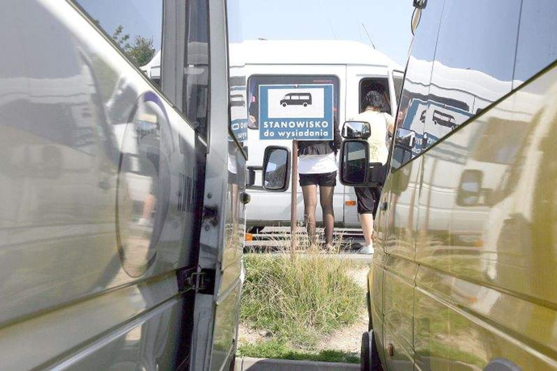 Mieszkańcy Kolonii Motycz odcięci. Nie mogą dojechać busem do Lublina Mieszkańcy Kolonii Motycz odcięci. Nie mogą dojechać busem do Lublina