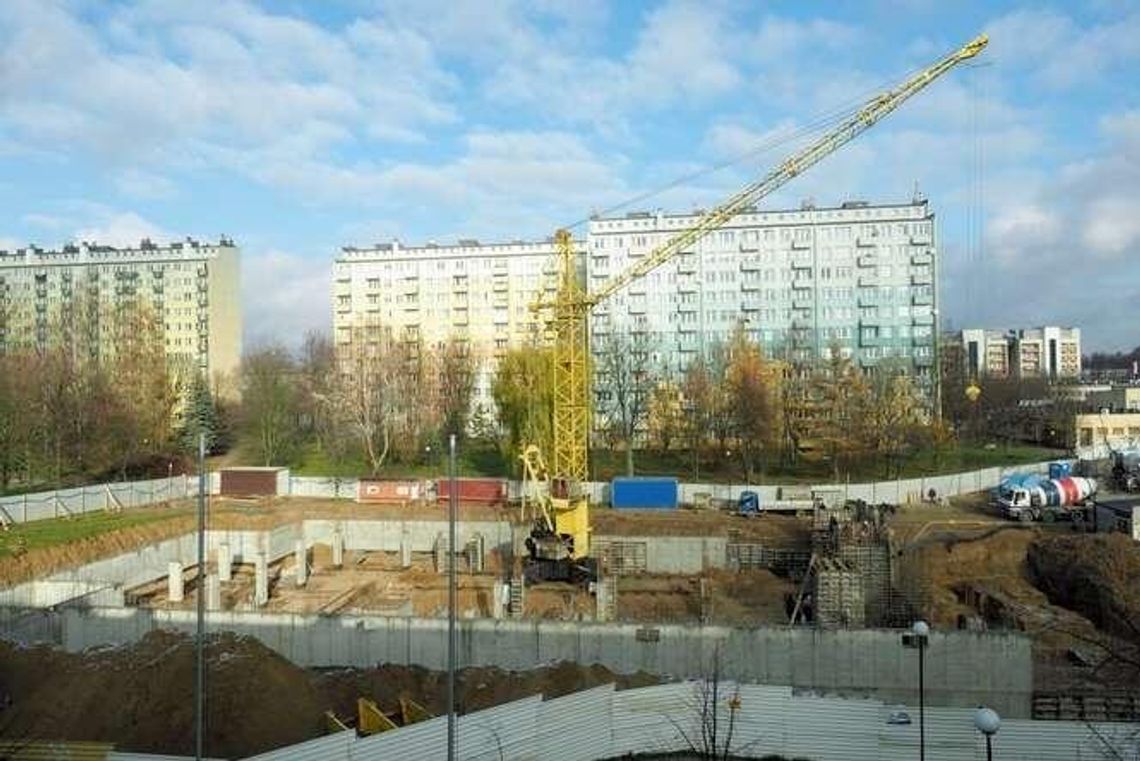 Mieszkańcy LSM walczą o wstrzymanie budowy. W spółdzielni trwa konkurs na prezesa Mieszkańcy LSM walczą o wstrzymanie budowy. W spółdzielni trwa konkurs na prezesa