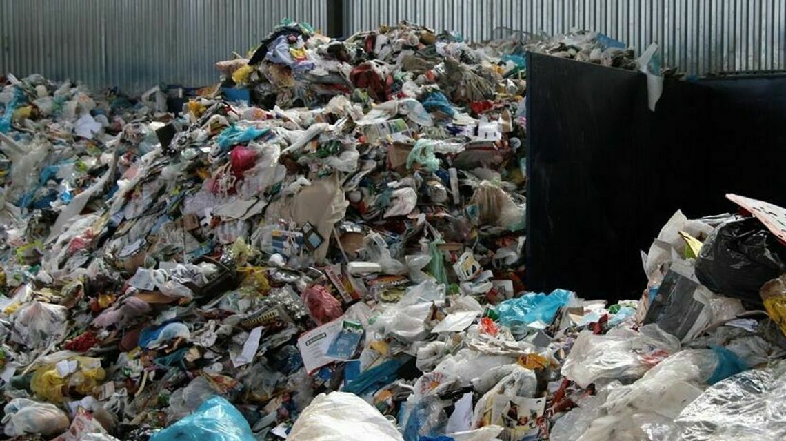 Mieszkańcy Lublina stawiają pytanie: Ile przyjdzie czekać na odbiór śmieci?