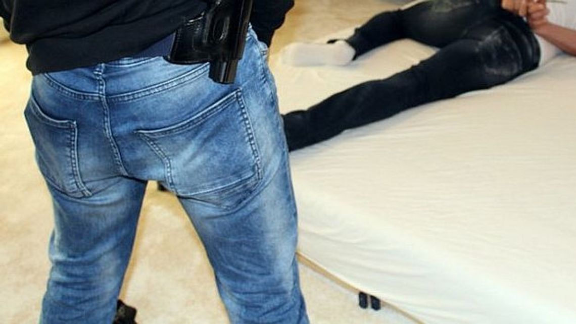 Mieszkańcy Puław sprowadzali Polaków do Niemiec i Anglii. Więzili, głodzili, zmuszali do przestępstw Mieszkańcy Puław sprowadzali Polaków do Niemiec i Anglii. Więzili, głodzili, zmuszali do przestępstw