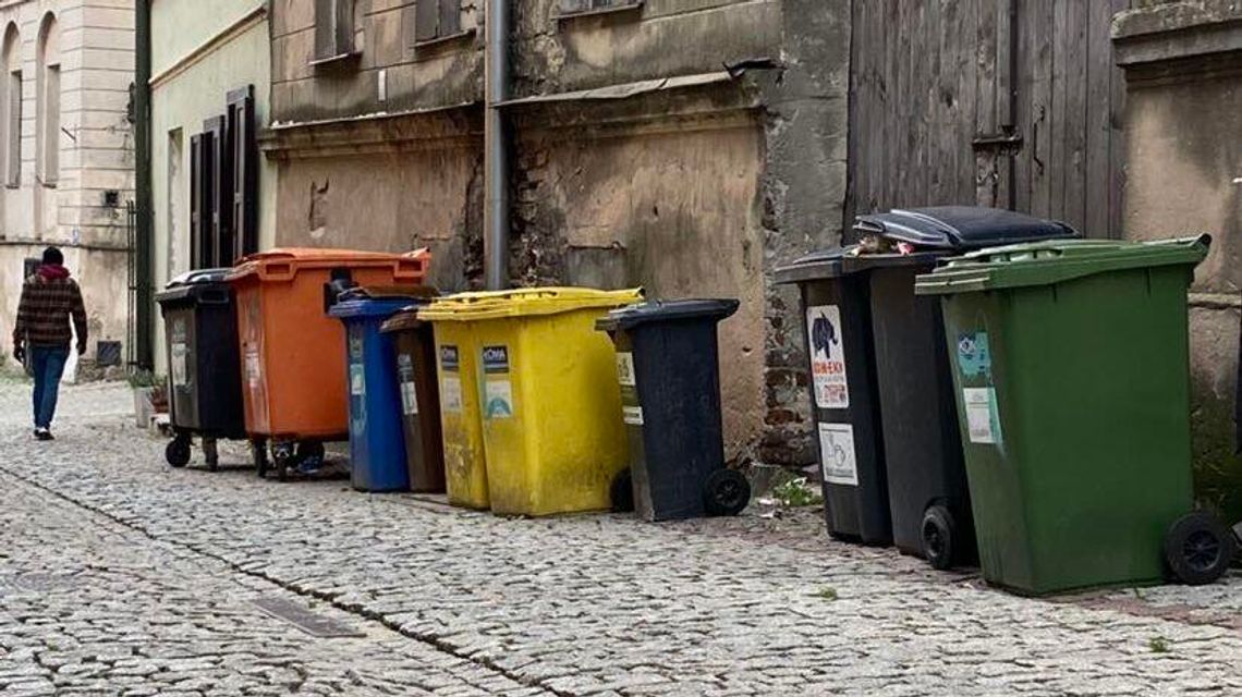 Mieszkańcy wybrali. Chcą ukryć śmieci pod ziemią Mieszkańcy wybrali. Chcą ukryć śmieci pod ziemią