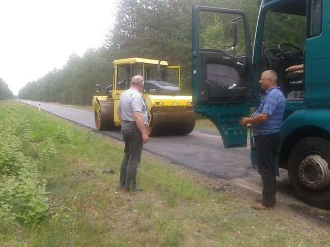 Mieszkańcy zbierali podpisy ws. remontu drogi. Opłaciło się Mieszkańcy zbierali podpisy ws. remontu drogi. Opłaciło się