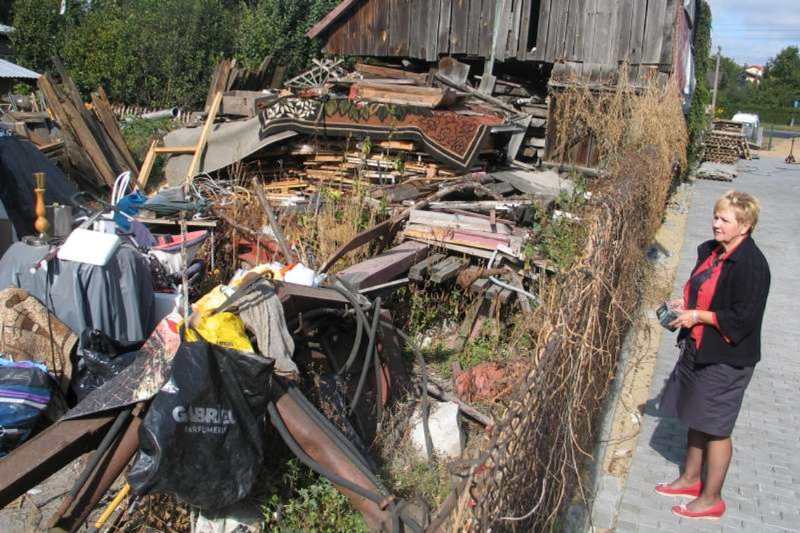 Mieszkaniec Chełma urządził sobie na posesji śmietnisko