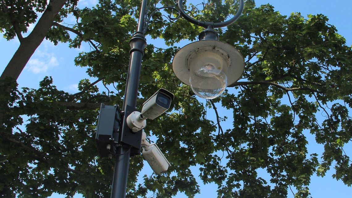 Mieszkaniec pyta o miejski monitoring. "Mam wrażenie, że nie jest obsługiwany cały czas"