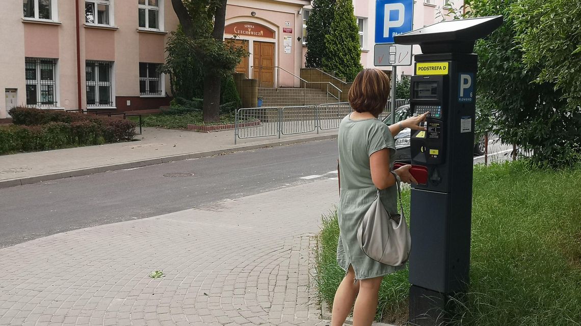 Mieszkanka Lublina wprost: "Czuję się jak idiotka". Chodzi o parkowanie