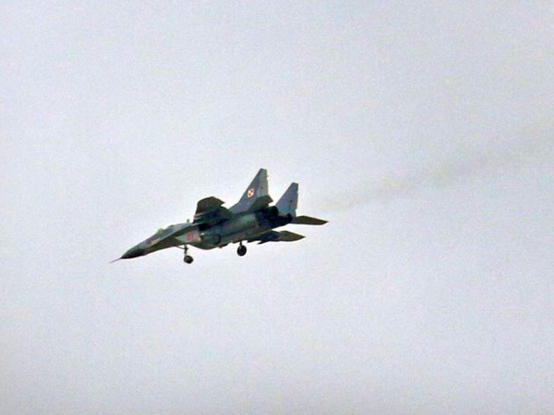 MIG-29 lata nad Lublinem (wideo, zdjęcia)