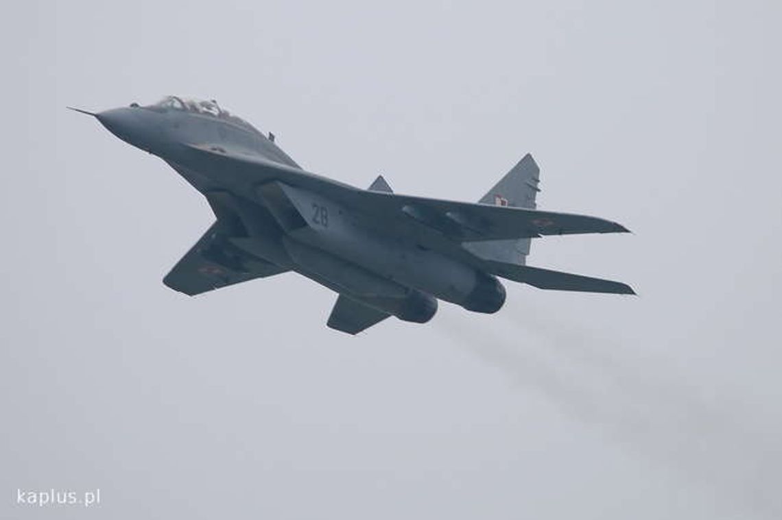 MiG-29 znowu latał nad Lublinem i Świdnikiem (wideo) MiG-29 znowu latał nad Lublinem i Świdnikiem (wideo)