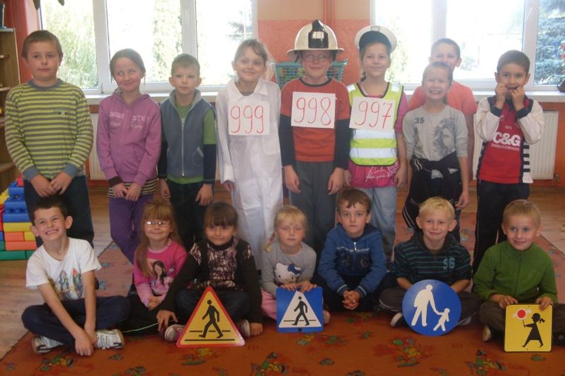 Mikłusy: Uczniowie wygrali konkurs na promowanie bezpieczeństwa Mikłusy: Uczniowie wygrali konkurs na promowanie bezpieczeństwa