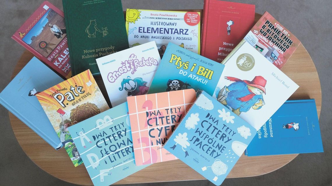 Mikołaj z workiem pełnym książek. Jaką książkę kupić na Mikołaja? Mikołaj z workiem pełnym książek. Jaką książkę kupić na Mikołaja?