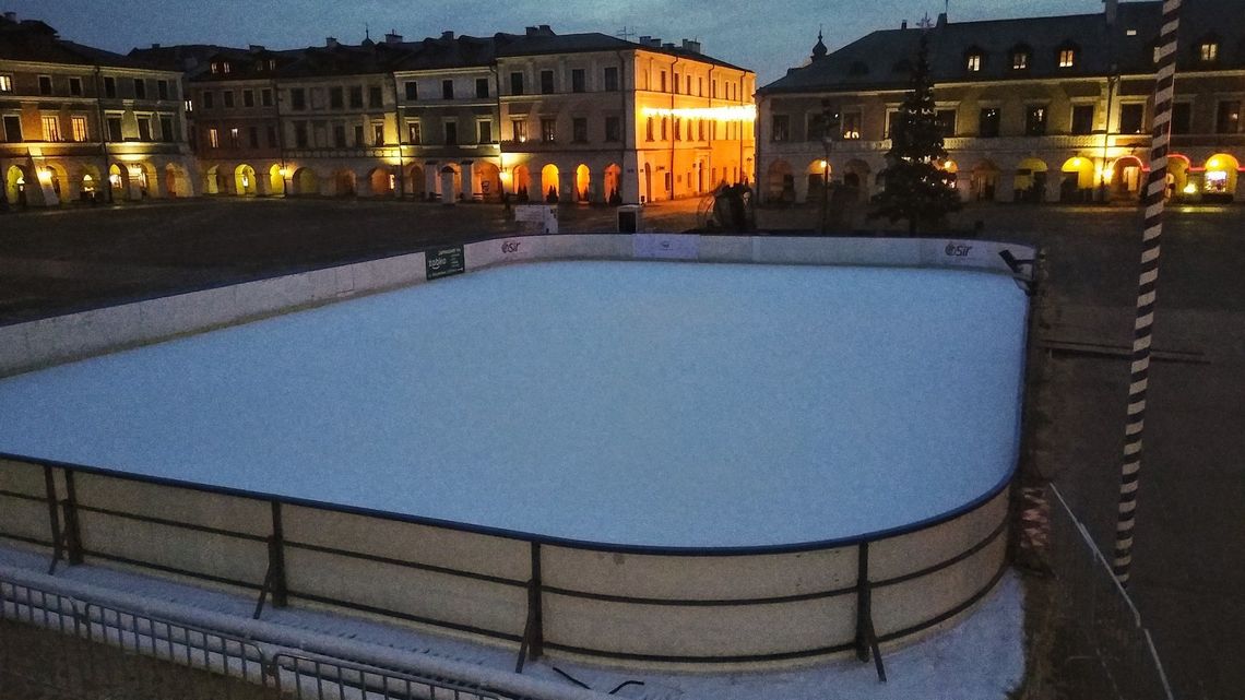 Mikołaj zaprasza do Zamościa na ślizgawkę 