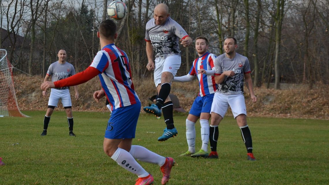 Miła niespodzianka w Rejowcu. Unia prowadzi w tabeli chełmskiej okręgówki Miła niespodzianka w Rejowcu. Unia prowadzi w tabeli chełmskiej okręgówki