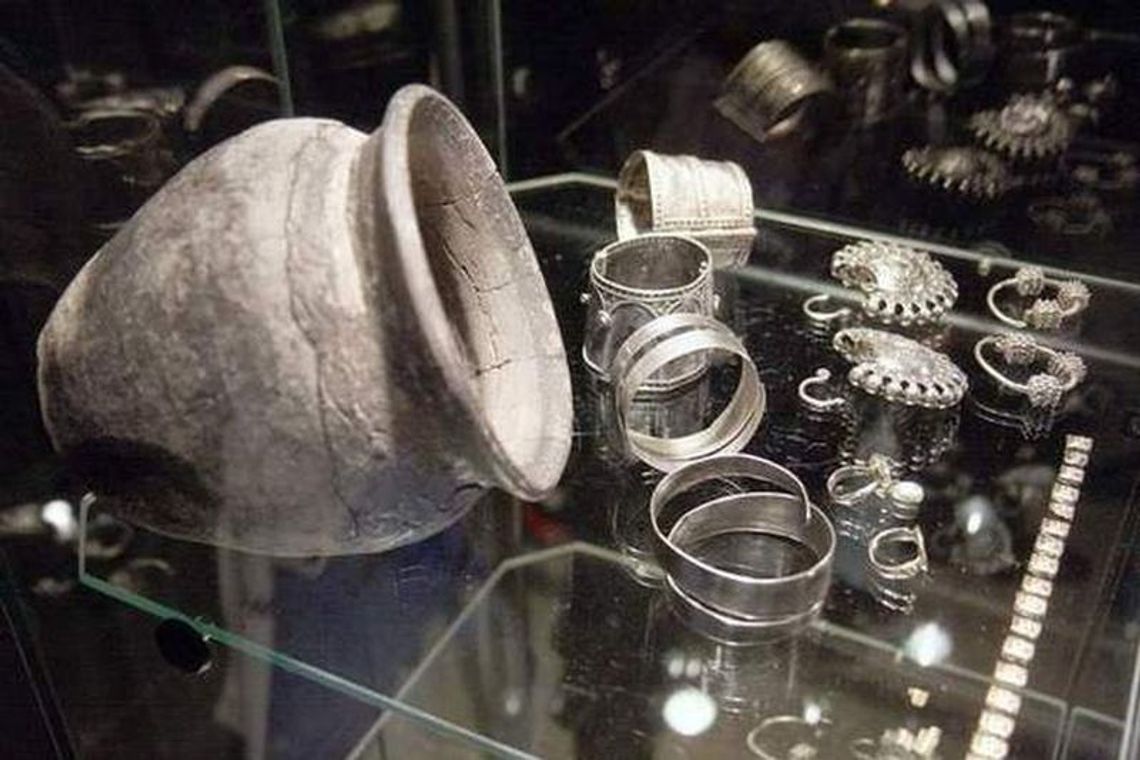 Milion złotych na szukanie kolejnych skarbów w Czermnie