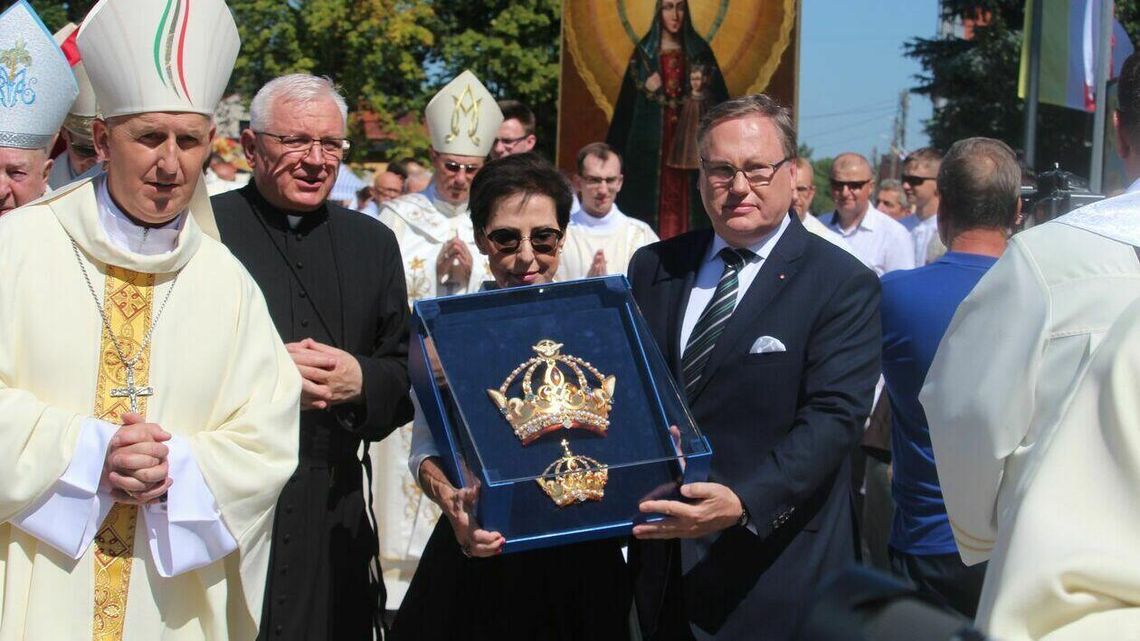 Milioner w "maluchu". Zaglądamy do kieszeni senatorów 