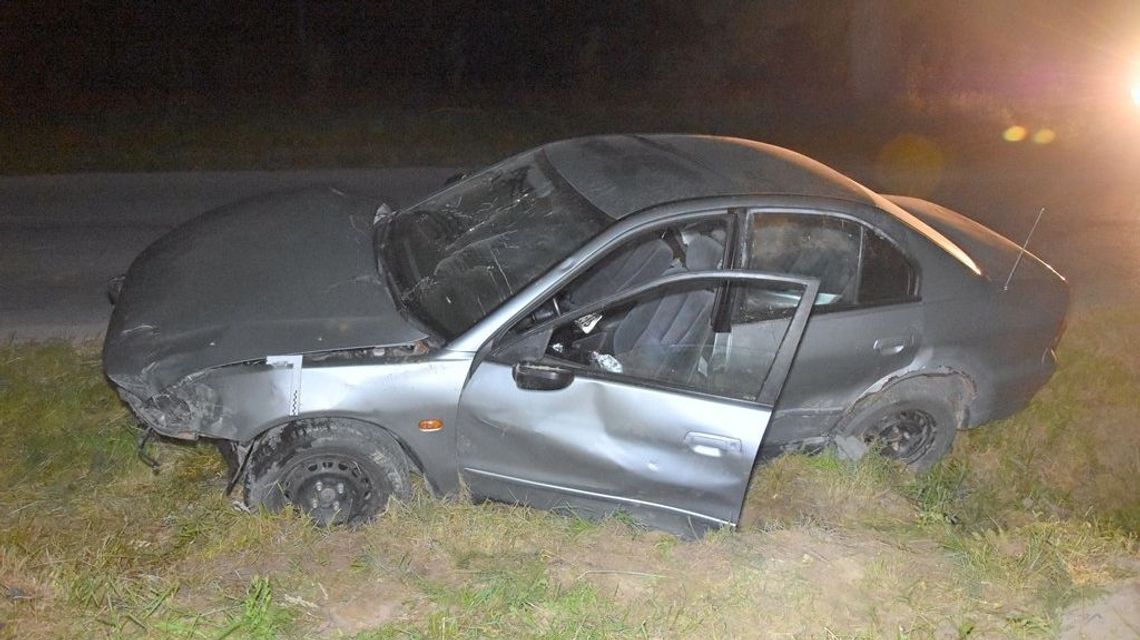 Mimo zakazu, wsiadł za kierownicę "z promilami" i spowodował kolizję. Pies tropiący znalazł go w krzakach Mimo zakazu, wsiadł za kierownicę "z promilami" i spowodował kolizję. Pies tropiący znalazł go w krzakach