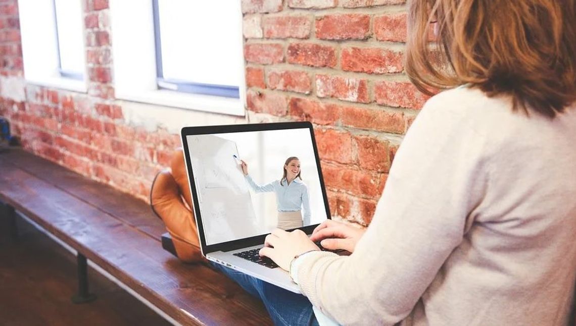 Minister edukacji i nauki: Nauczanie zdalne nigdy nie zastąpi stacjonarnego