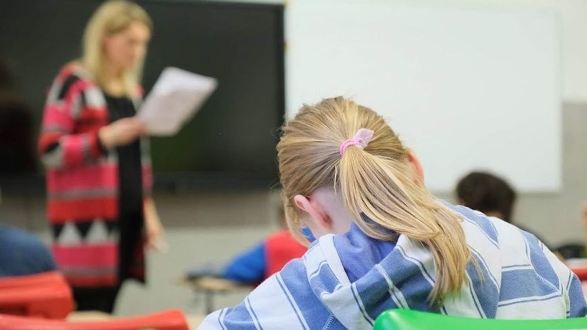 Minister edukacji: Wolelibyśmy uniknąć zamykania szkół na dłuższy czas