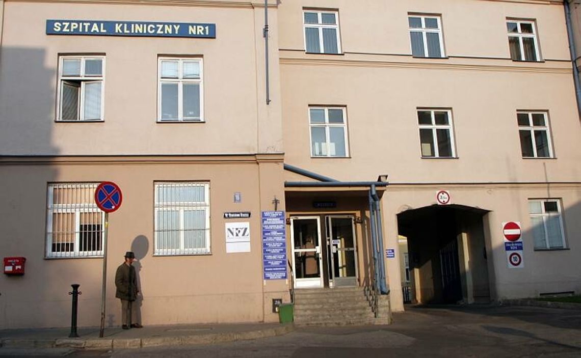 Minister finansów wstrzymał 300 mln zł dla szpitala przy Staszica Minister finansów wstrzymał 300 mln zł dla szpitala przy Staszica