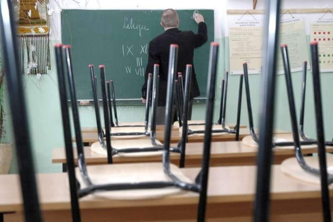 Minister nagrodzi nauczycieli. Solidarność pyta: "Dlaczego tak niewielu?"