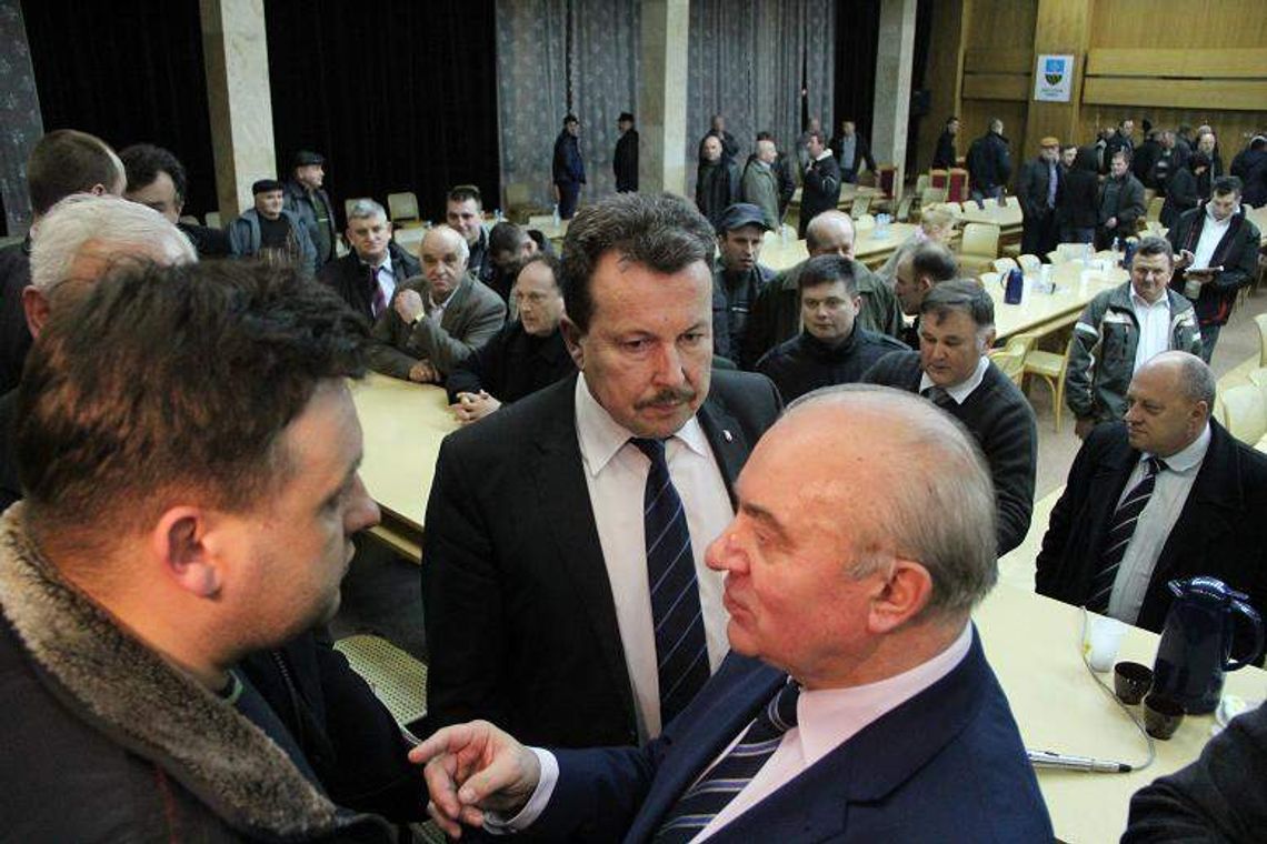 Minister obiecuje, rolnicy liczą straty. 500 osób na spotkaniu