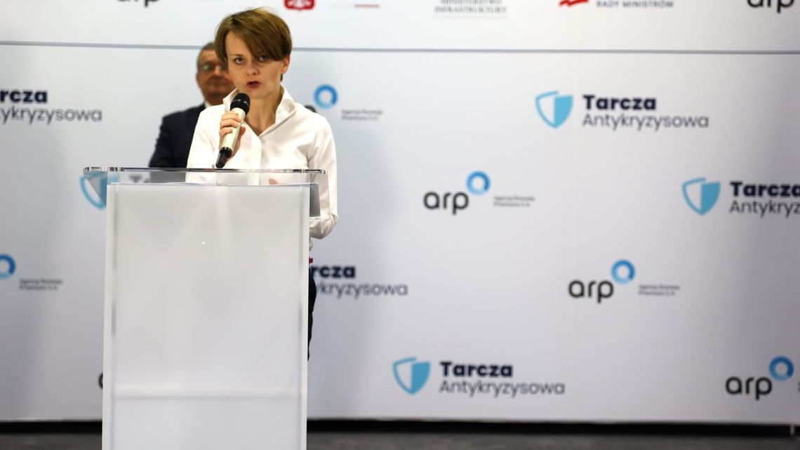 Minister rozwoju zapowiedziała wsparcie dla firm transportowych w ramach "tarczy antykryzysowej"