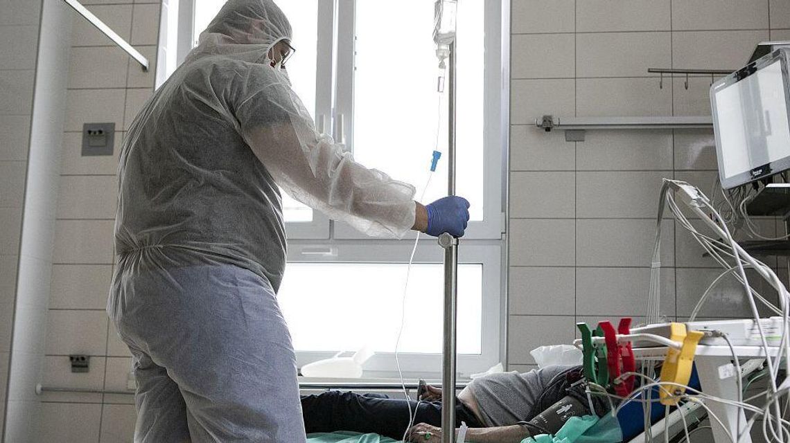 Ministerstwo Zdrowia opracuje nową strategię walki z koronawirusem