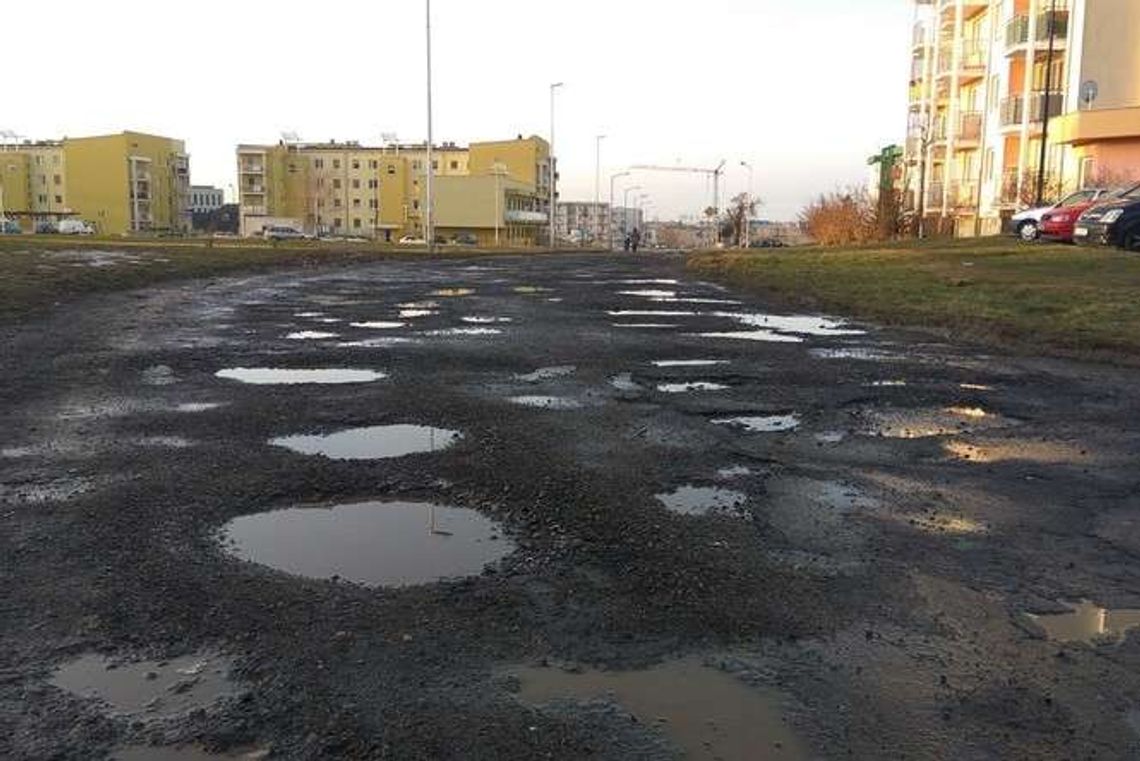 Miss Dziur 2017: Nowe zdjęcia dziurawych dróg