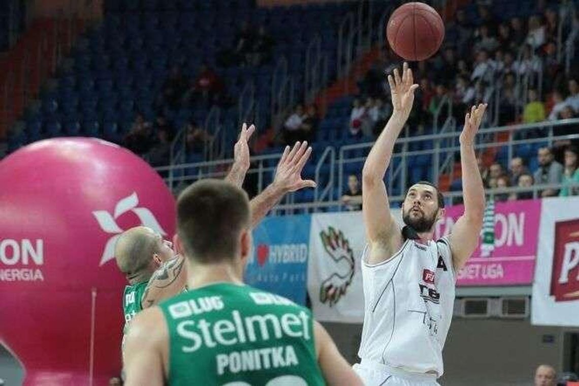 Mistrz w zawieszeniu, Start bez problemów