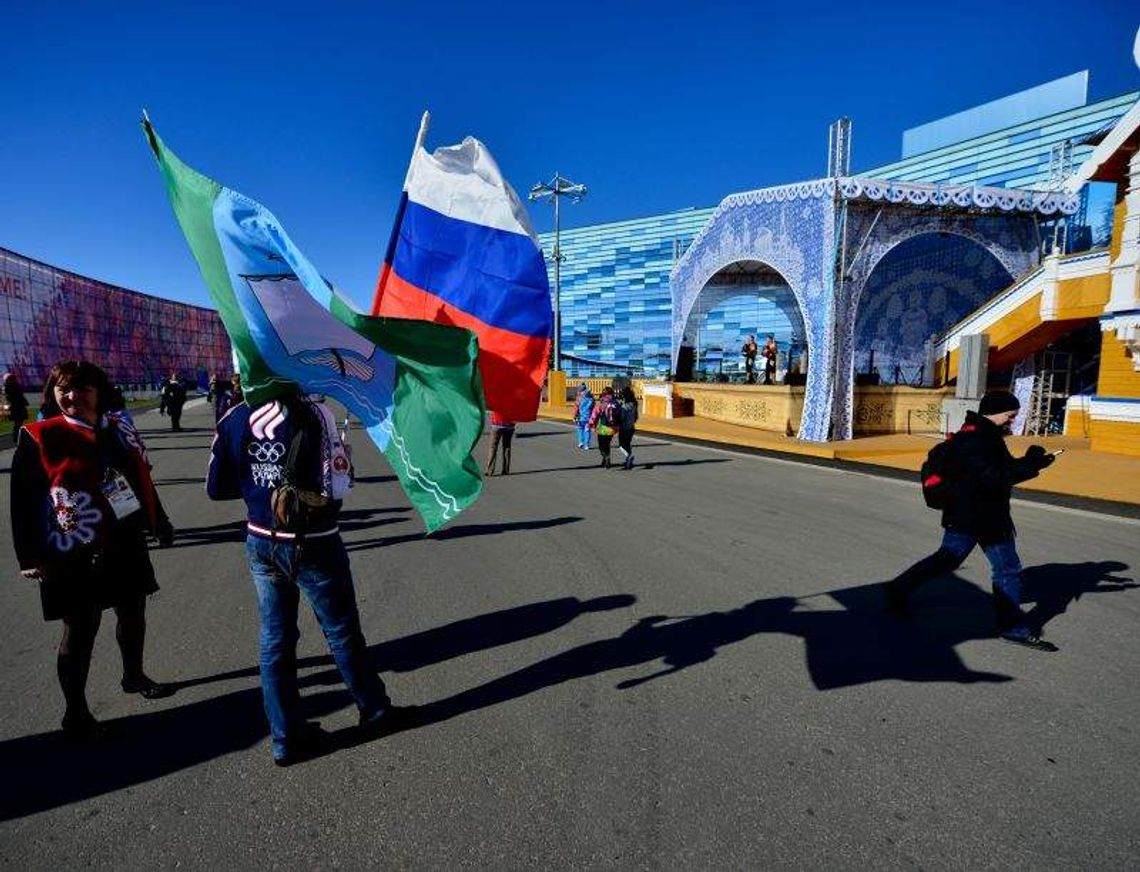 MKOl narzeka na brak atmosfery, ale za to świetnie bawią się polscy kibice