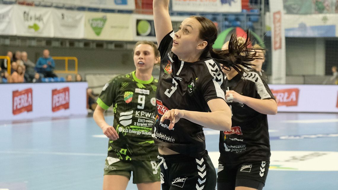 MKS FunFloor Perła gra u siebie z Piotrcovią. Zwycięstwo nie wystarczy MKS FunFloor Perła gra u siebie z Piotrcovią. Zwycięstwo nie wystarczy