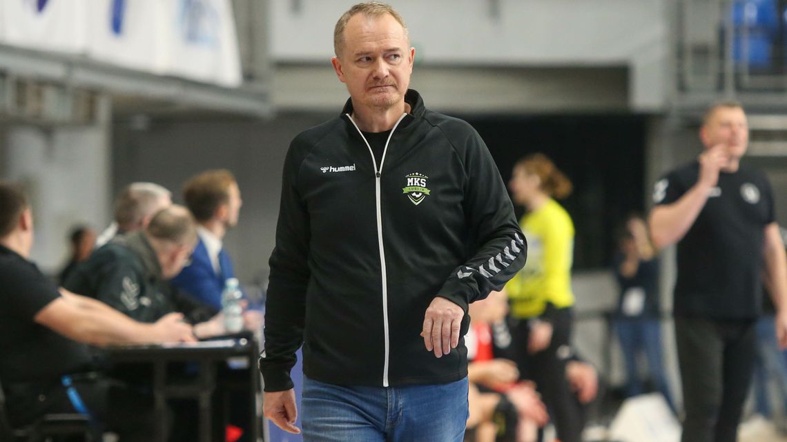 MKS FunFloor w sobotę zmierzy się z Piotrcovią. Okres próbny trenera