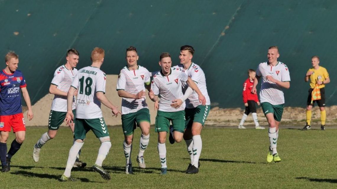 MKS Ryki - Lublinianka 0:4, ważna wygrana Łady z Huczwą