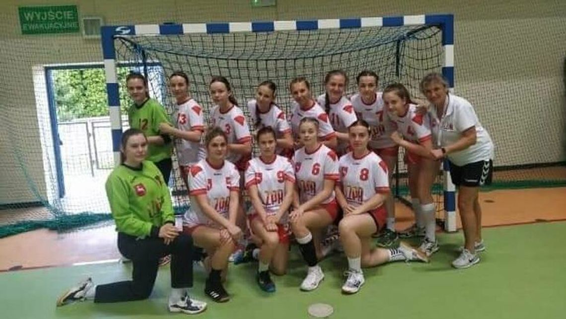 Młode piłkarki ręczne z Lubelszczyzny walczyły o medale w Wieluniu