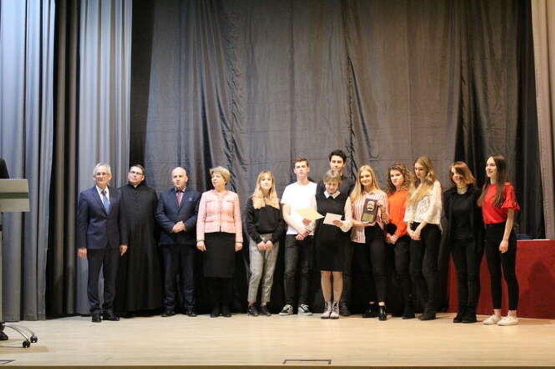 Młode teatry na scenie Zespołu Szkół nr 5 w Lublinie [zdjęcia, wideo]