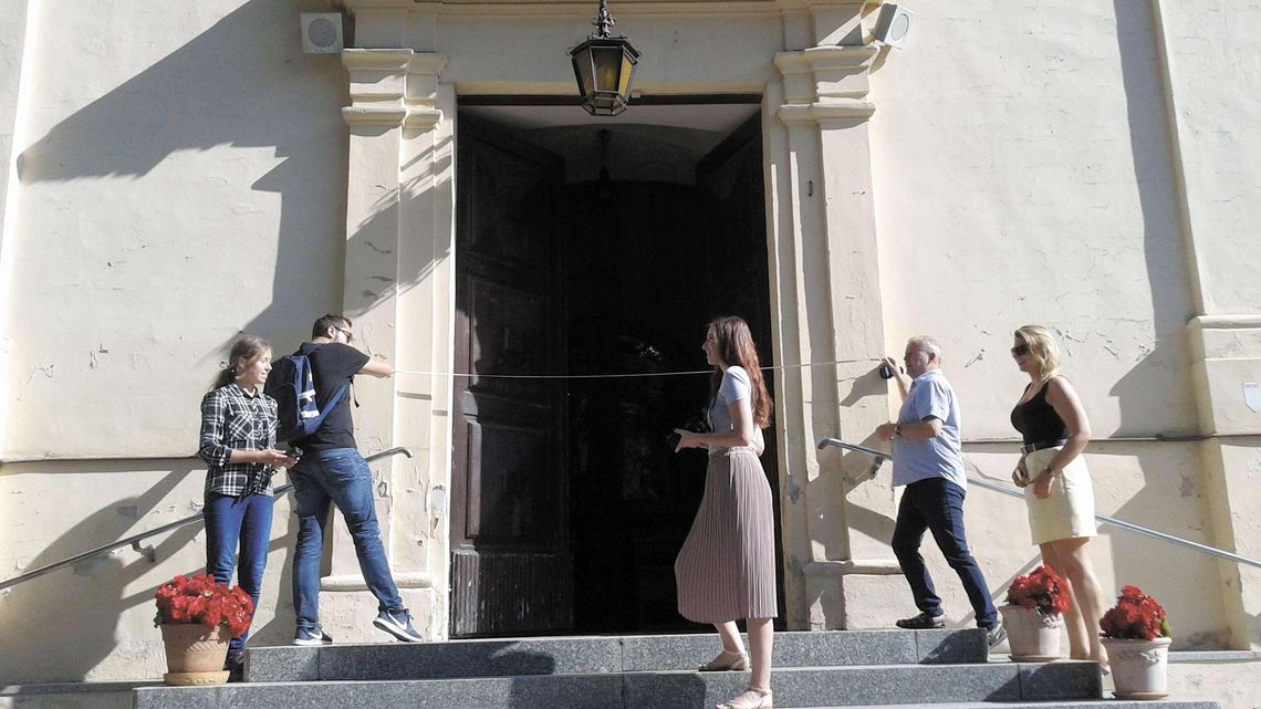 Młodzi Francuzi w Lublinie. Mierzą i zbierają dane o lubelskich kościołach