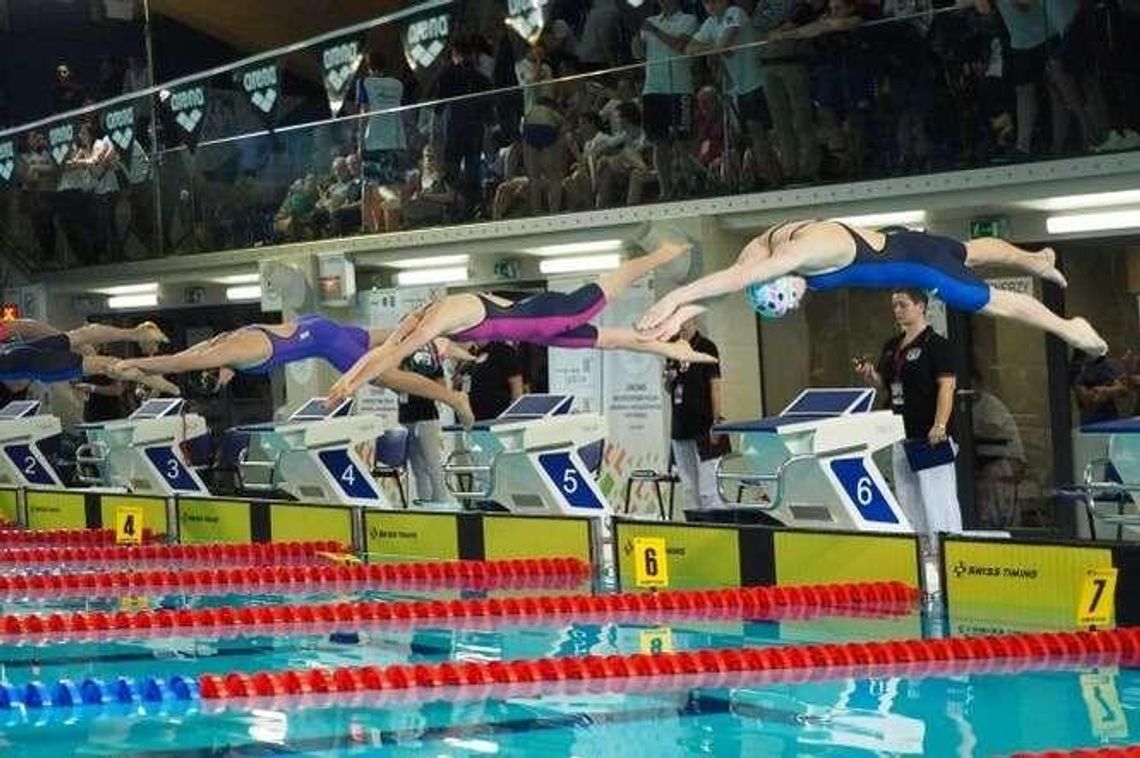 Młodzi pływacy z województwa lubelskiego z medalami MP